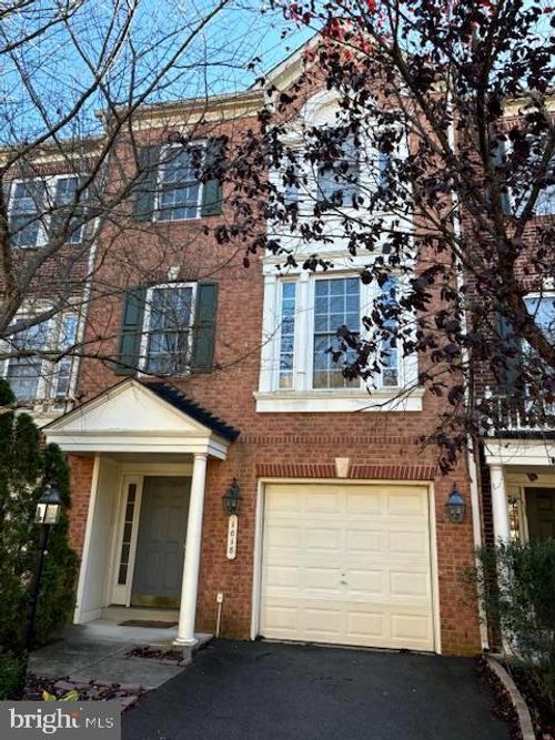 1018 Hotchkiss Pl, FREDERICKSBURG, VA, 22401-8409 | Card Image