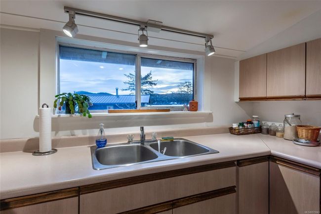 110 Hillside Rd, House other with 2 bedrooms, 2 bathrooms and 4 parking in Sointula BC | Image 37