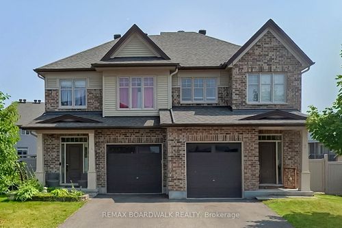 2 Duncanville St, Russell, ON, K4R0C5 | Card Image