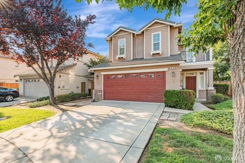 60 Lexington Ct, Brentwood, CA, 94513-4469 | Card Image
