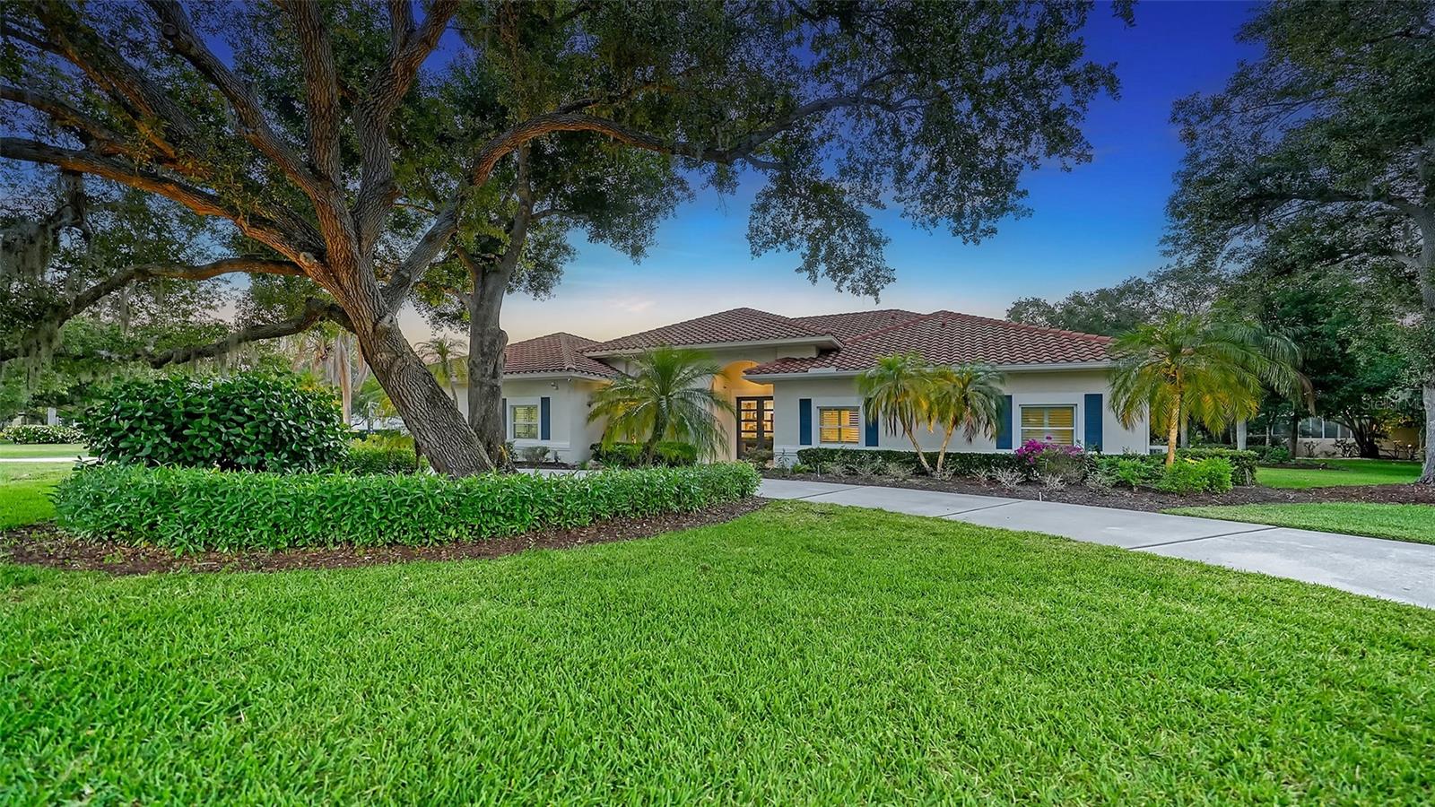 Alister Mackenzie Dr, Sarasota, FL 34240
