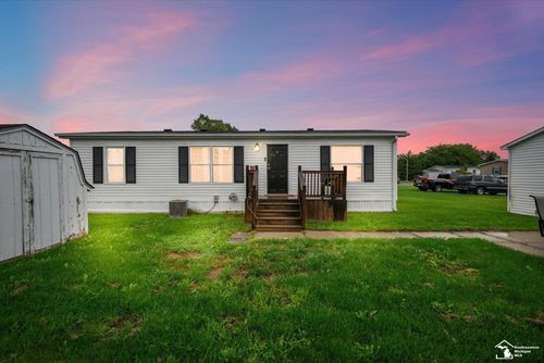 29356 Maple Dr, Flat Rock, MI, 48134-9723 | Card Image