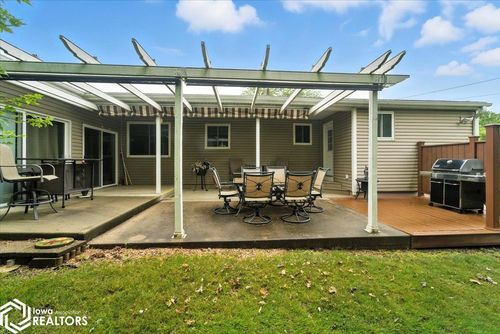 1310 6th St, Eldora, IA, 50627-2122 | Card Image