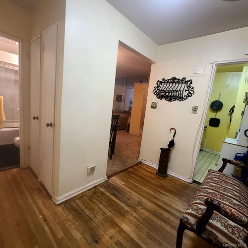 apt-2t-83 98th St, Woodhaven, NY, 11421-8425 | Card Image