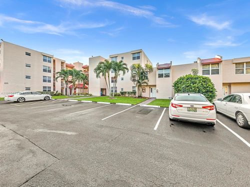 apt-104-9451 Evergreen Pl, Davie, FL, 33324-4314 | Card Image