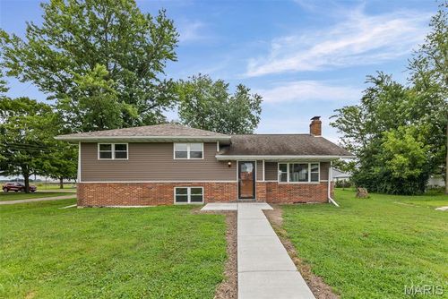 727 Oak St, Livingston, IL, 62058-1103 | Card Image