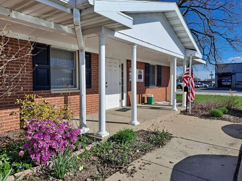 c-803 21st St, Peru, IL, 61354-1585 | Card Image