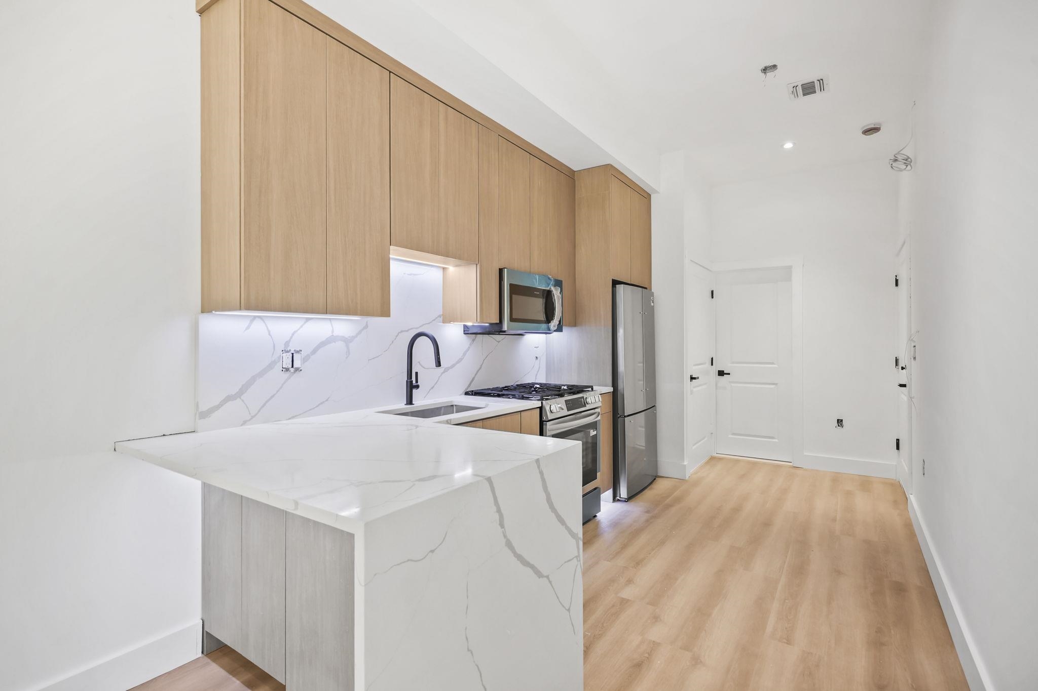 Residential in JC, Heights 3
