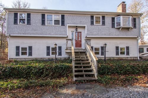 49 Warbler Ln, Yarmouth, MA, 02673 | Card Image