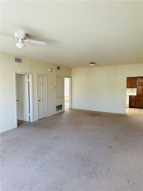 apt-300-400 Nagle St, College Station, TX, 77840-1448 | Card Image