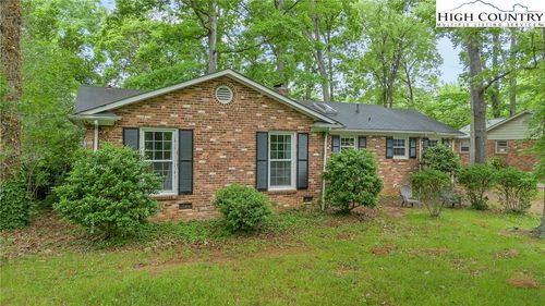 5524 Seacroft Rd, Charlotte, NC, 28210-3720 | Card Image