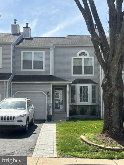 33 Skyview Way, NEWTOWN, PA, 18940-1191 | Card Image