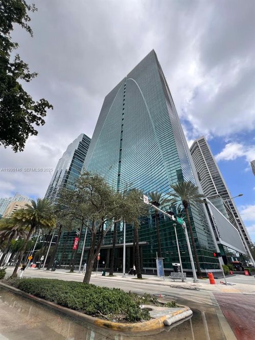 2712-1395 Brickell Ave, Miami, FL, 33131-3353 | Card Image