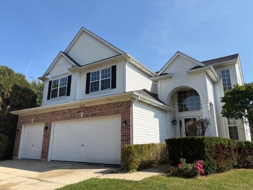 4827 W Pebble Beach Dr, Wadsworth, IL, 60083-9277 | Card Image