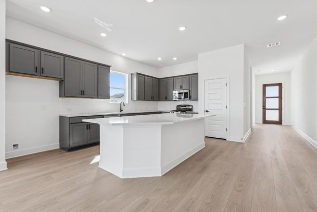 Kitchen - Entry | Image 4