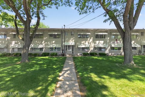 8-5980 Alan Drive, Brighton Township, MI, 48116 | Card Image