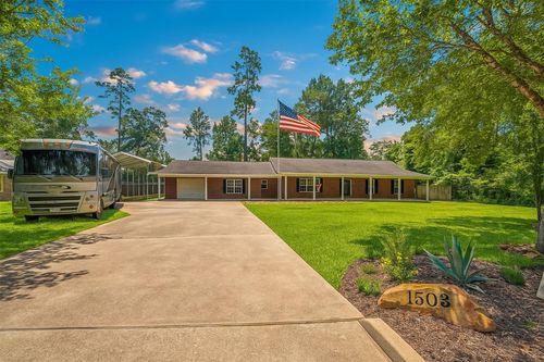 1503 Briar Cliff St, Conroe, TX, 77385-9744 | Card Image