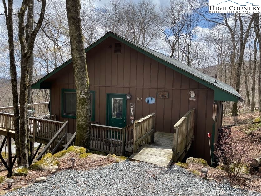 Maple Ln, Beech Mountain, NC 28604