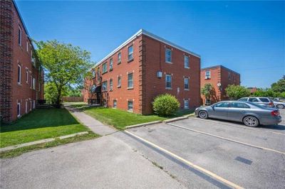 1A - 5 Applewood Ave, Condo with 1 bedrooms, 1 bathrooms and 1 parking in Stoney Creek ON | Image 1