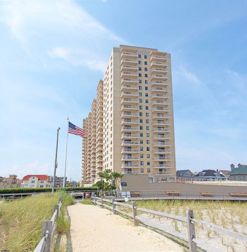 404-5000 Boardwalk, Ventnor, NJ, 08406 | Card Image