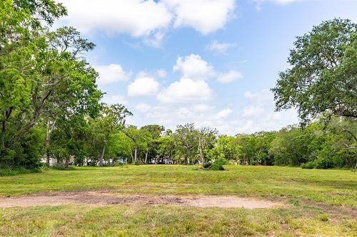 33719 Blue Marlin Dr, Richwood, TX, 77515-7298 | Card Image