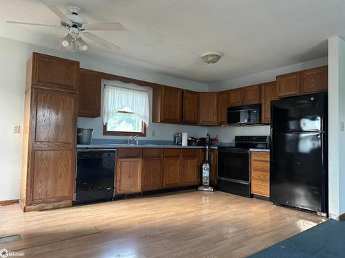 1512 Parkway Drive, Burlington, IA, 52601 | Card Image