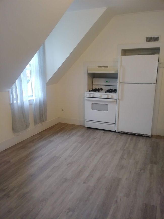 APT-1-4 - 22 Chestnut St, Home with 0 bedrooms, 0 bathrooms and null parking in Brattleboro VT | Image 32
