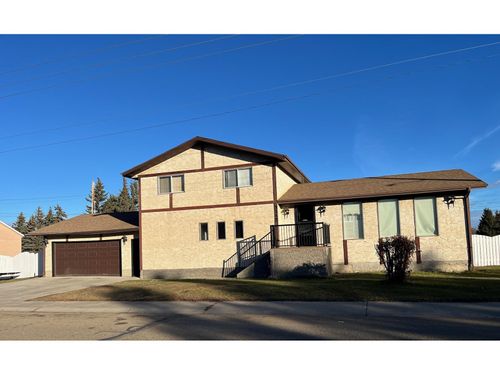 5342 45 Ave, Vegreville, AB, T9C1A1 | Card Image