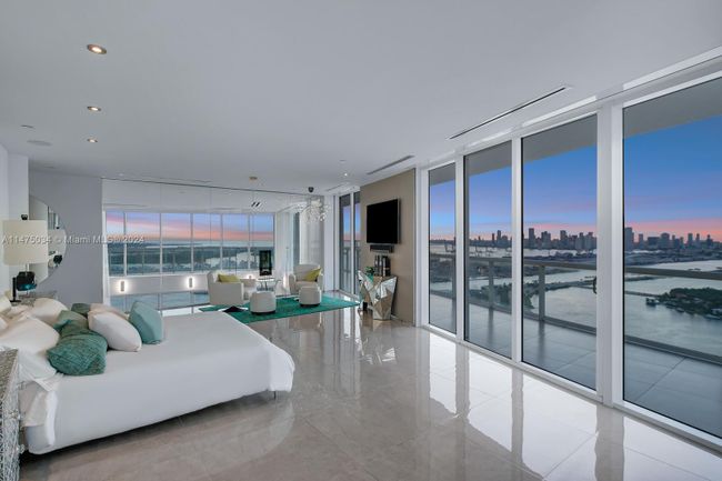 PH1 - 450 Alton Rd, Condo with 6 bedrooms, 7 bathrooms and null parking in Miami Beach FL | Image 35