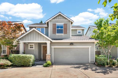 390 Soaring Hawk Ln, Sacramento, CA, 95833-3791 | Card Image