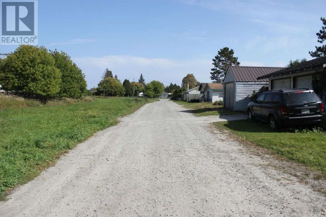 220 3 Rd St E, Home with 0 bedrooms, 0 bathrooms and null parking in Fort Frances ON | Image 6
