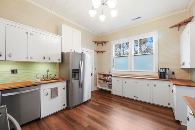 Kitchen | Image 19