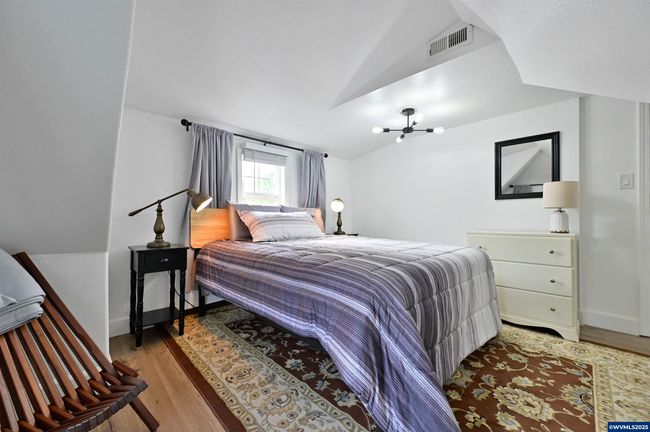 1511 D St Ne, House other with 5 bedrooms, 3 bathrooms and null parking in Salem OR | Image 31