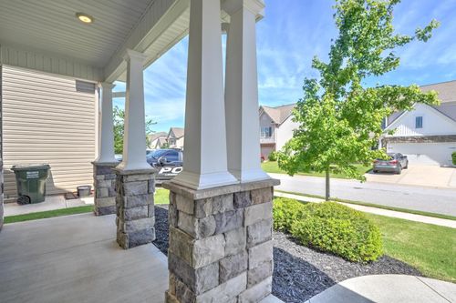 665 Highgarden Ln, Boiling Springs, SC, 29316-6183 | Card Image