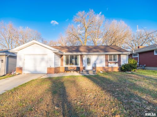 134 Field Grove Ct, East Peoria, IL, 61611-4323 | Card Image