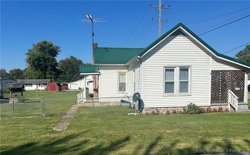 418 Vine St, Milan, IN, 47031-1132 | Card Image