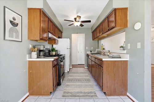 5632 Wilson Creek Rd, Virginia Beach, VA, 23464-8784 | Card Image