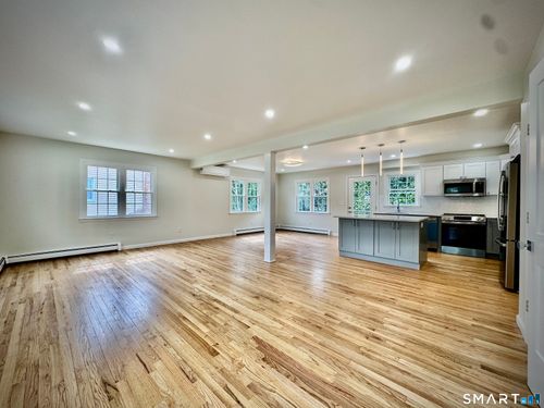 38 Pepperbush Ln, Fairfield, CT, 06824-4037 | Card Image