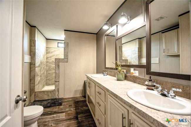 488 Union Wine Rd, Home with 4 bedrooms, 2 bathrooms and null parking in New Braunfels TX | Image 23