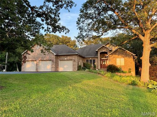 19146 Thornbrook Rd, Carlinville, IL, 62626-4081 | Card Image
