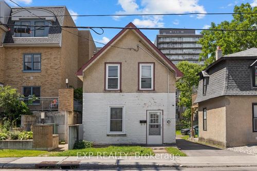 198 Hinchey Ave, Ottawa, ON, K1Y1L7 | Card Image