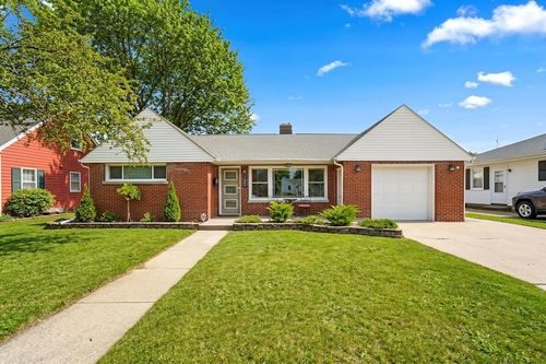 7609 20th Ave, Kenosha, WI, 53143-5876 | Card Image