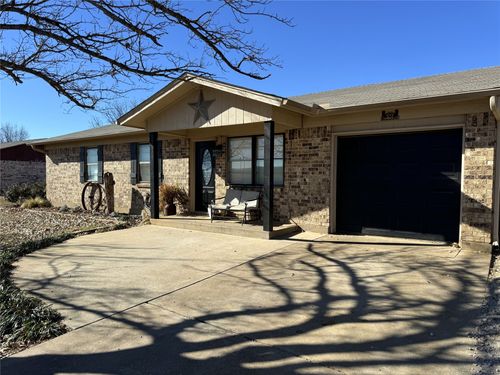 1150 N Seaman St, Eastland, TX, 76448-1804 | Card Image