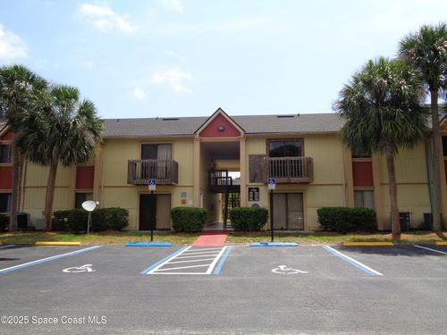 30-208-2130 Forest Knoll Dr Ne, PALM BAY, FL, 32905-8622 | Card Image