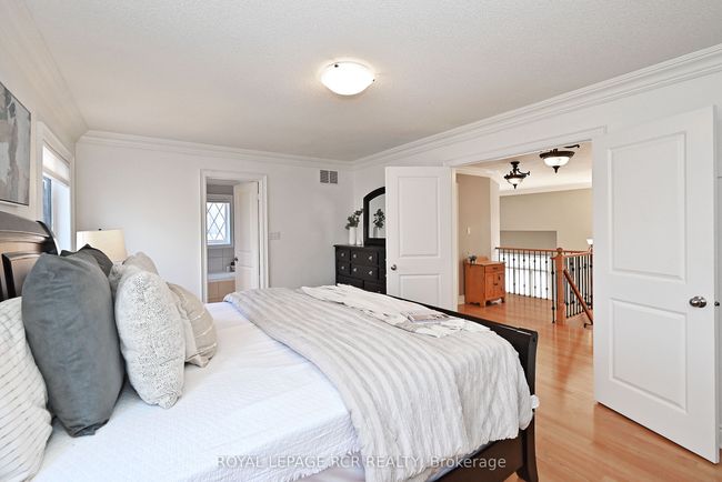 9 Deerhorn Cres, House other with 4 bedrooms, 3 bathrooms and 6 parking in Aurora ON | Image 30
