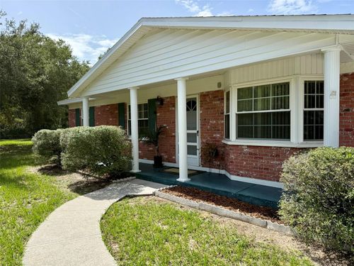 11215 Russell Dr, Seffner, FL, 33584-2964 | Card Image