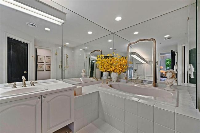 APT-6A - 2660 Peachtree Rd Nw, Condo with 2 bedrooms, 2 bathrooms and 2 parking in Atlanta GA | Image 29