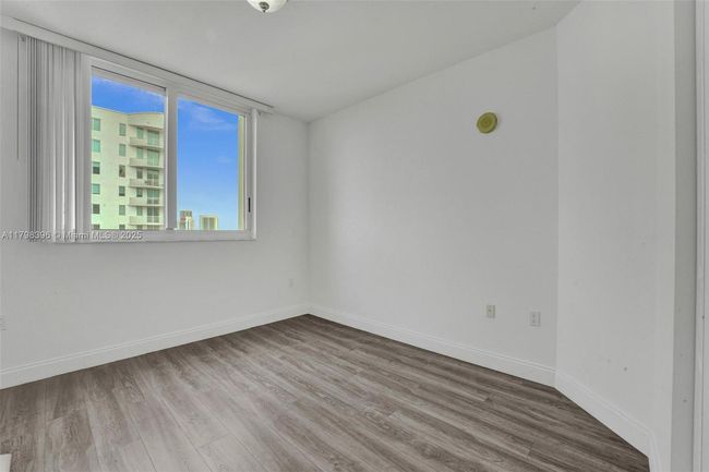 UNIT-2105W - 1745 E Hallandale Beach Blvd, Condo with 2 bedrooms, 2 bathrooms and null parking in Hallandale Beach FL | Image 25