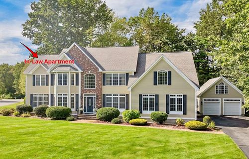 20 Hancock Rd, Windham, NH, 03087-1200 | Card Image