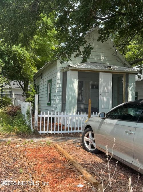950 Spearing St, Jacksonville, FL, 32206-5738 | Card Image
